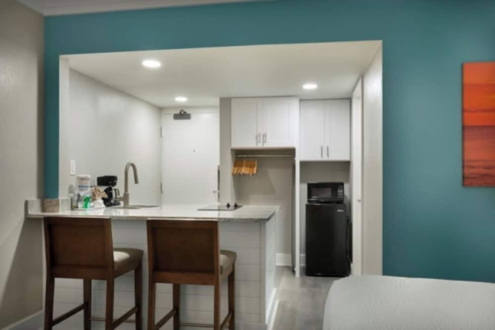 grande cayman resort