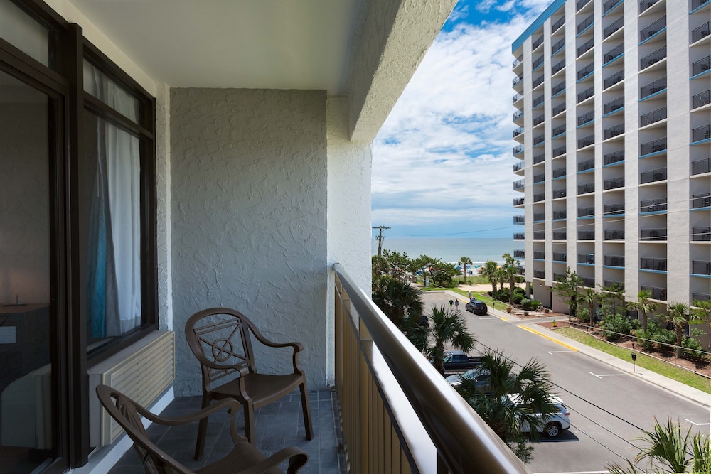 grande cayman resort