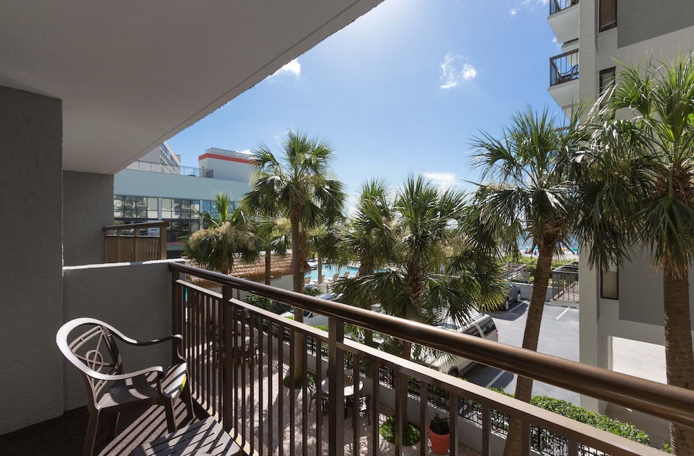 grande cayman resort