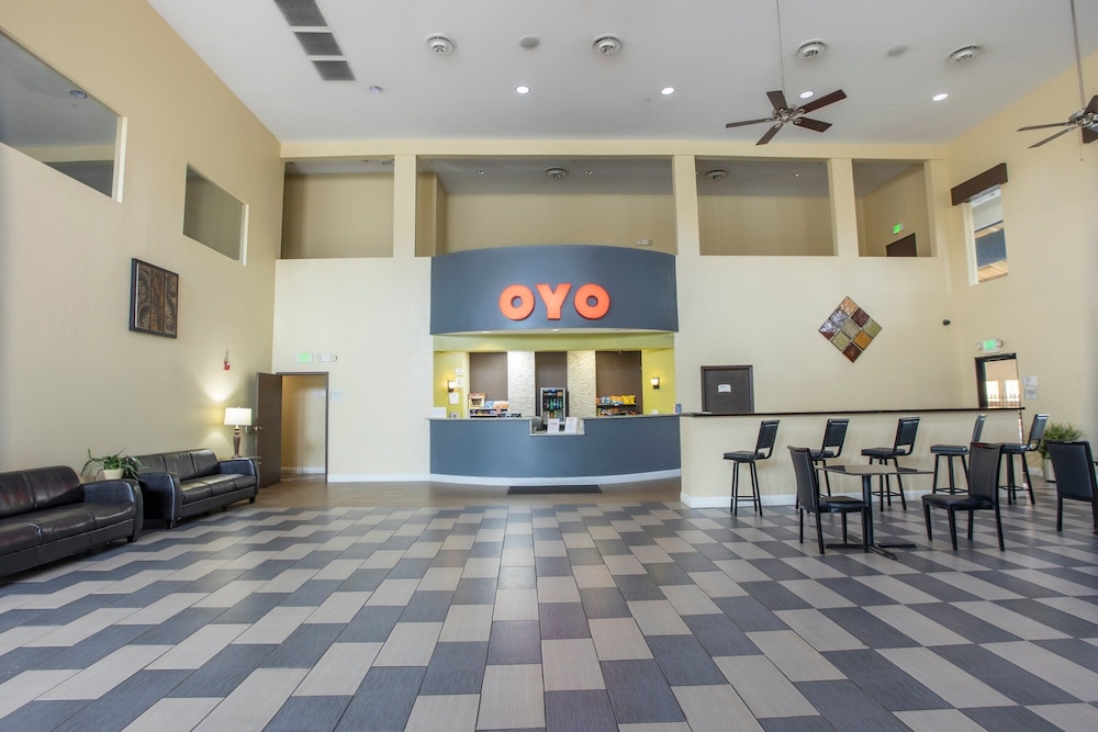 oyo hotel knoxville tn cedar bluff i 40