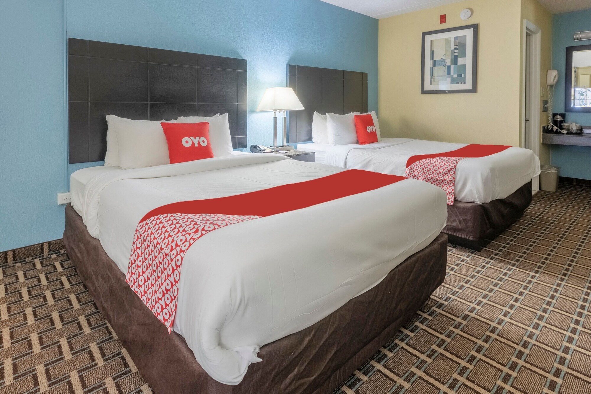 oyo hotel knoxville tn cedar bluff i 40