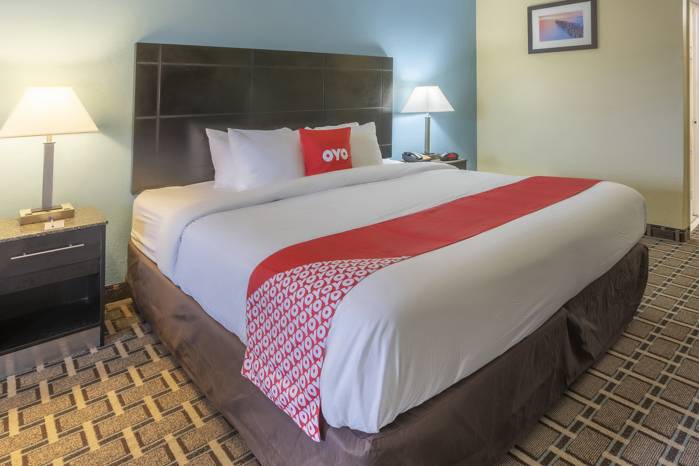 oyo hotel knoxville tn cedar bluff i 40