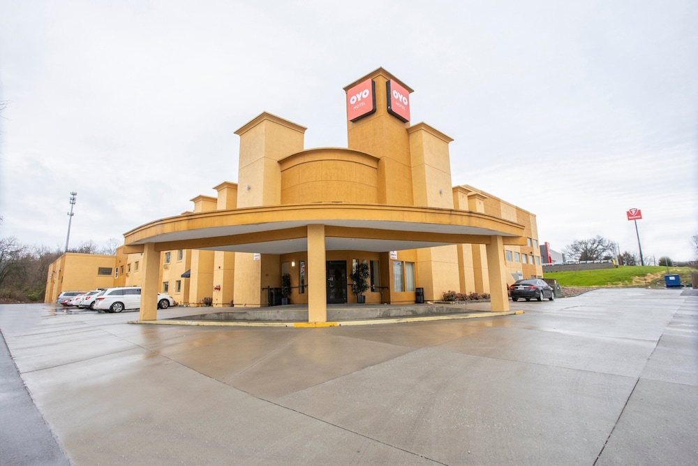 oyo hotel knoxville tn cedar bluff i 40