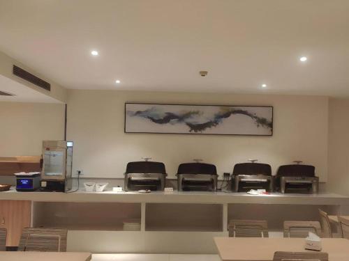 city comfort inn tianmen west lake lanbao