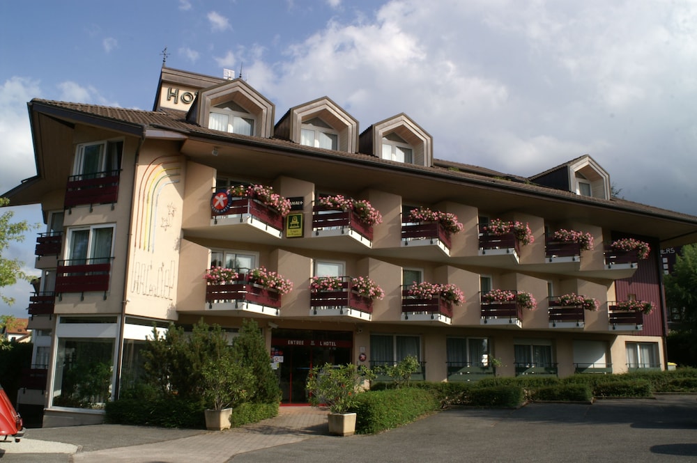 logis hotel larc en ciel