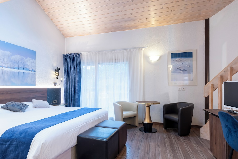 logis hotel larc en ciel