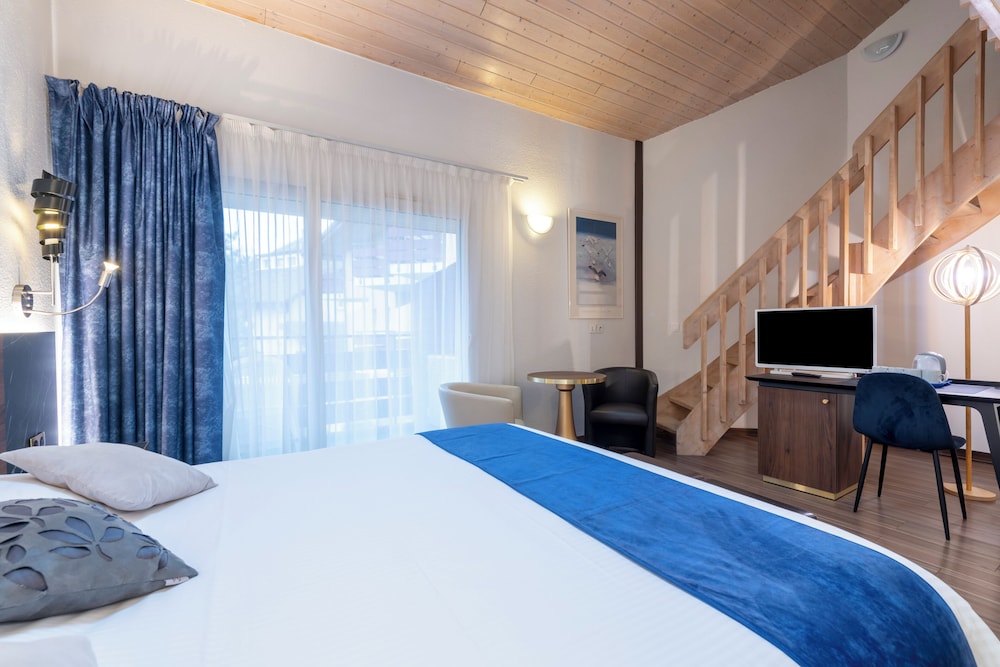 logis hotel larc en ciel