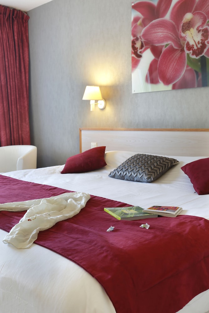logis hotel larc en ciel