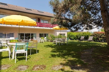 logis hotel larc en ciel