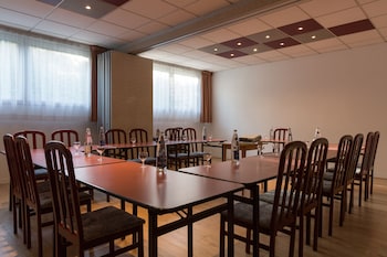 logis hotel larc en ciel