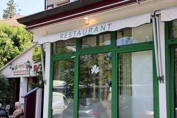 logis hotel larc en ciel