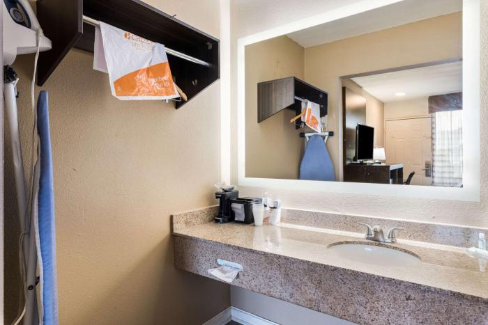 super 8 by wyndham gastonia