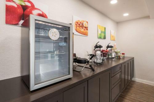 super 8 by wyndham gastonia