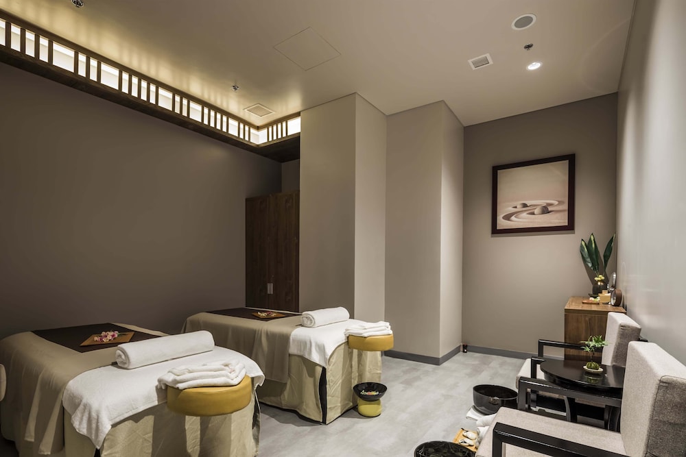 roygent parks hai phong