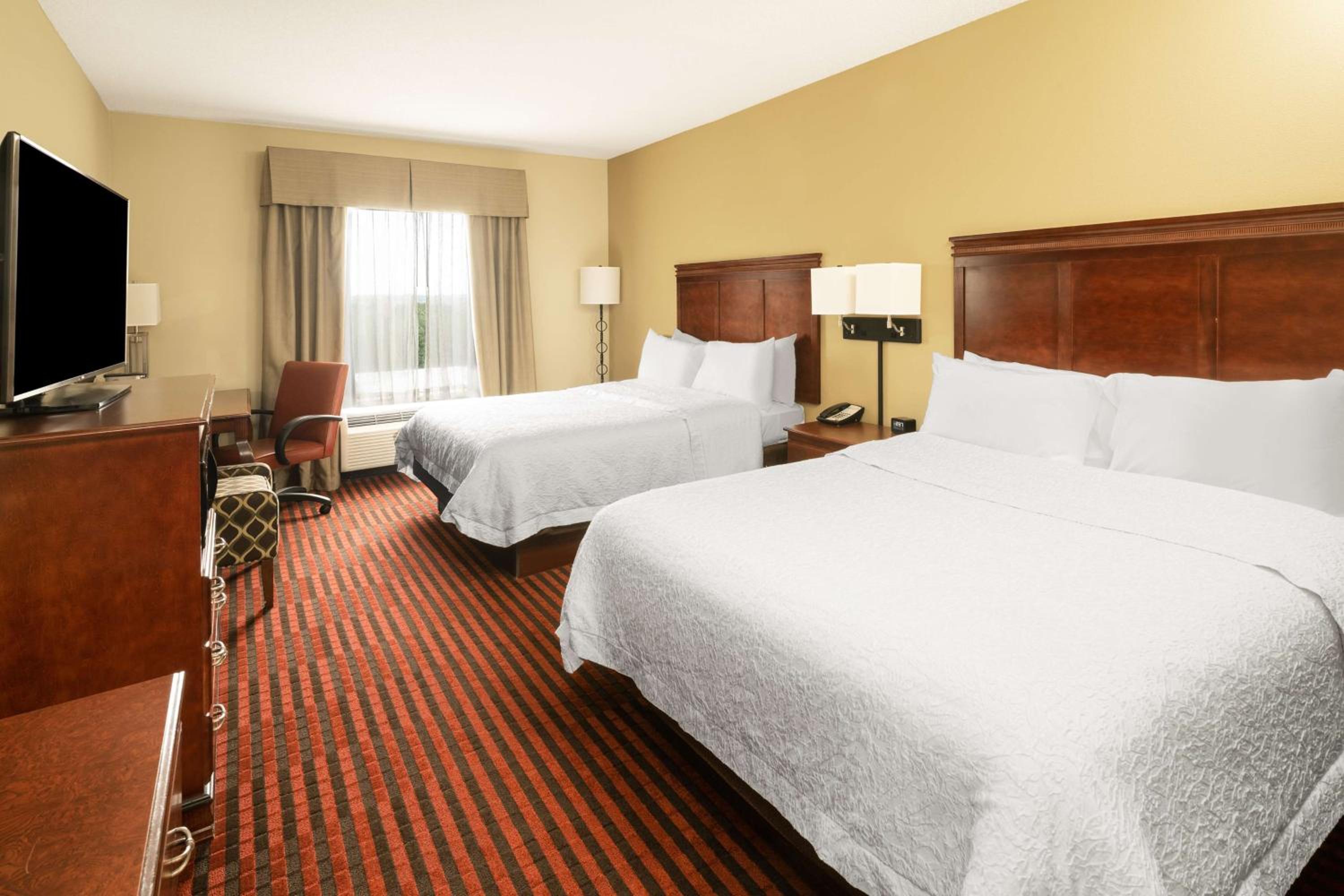 hampton inn covington ga