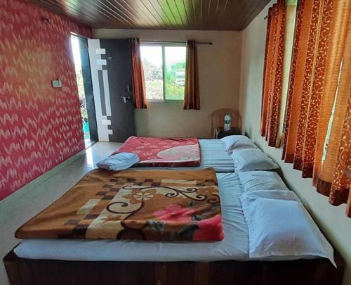 Swami Leela Relax Inn,Satara-Medha-Mahabaleshwar Rd,3 star