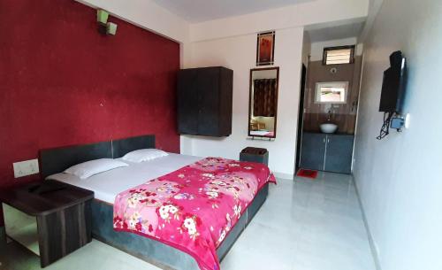 Swami Leela Relax Inn,Satara-Medha-Mahabaleshwar Rd,3 star
