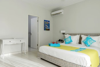 Voile Bleue Boutique Hotel,Forbach>>Flic-En-Flac,2 star