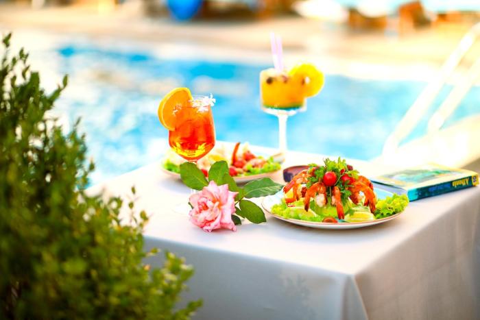 marbella beach hotel