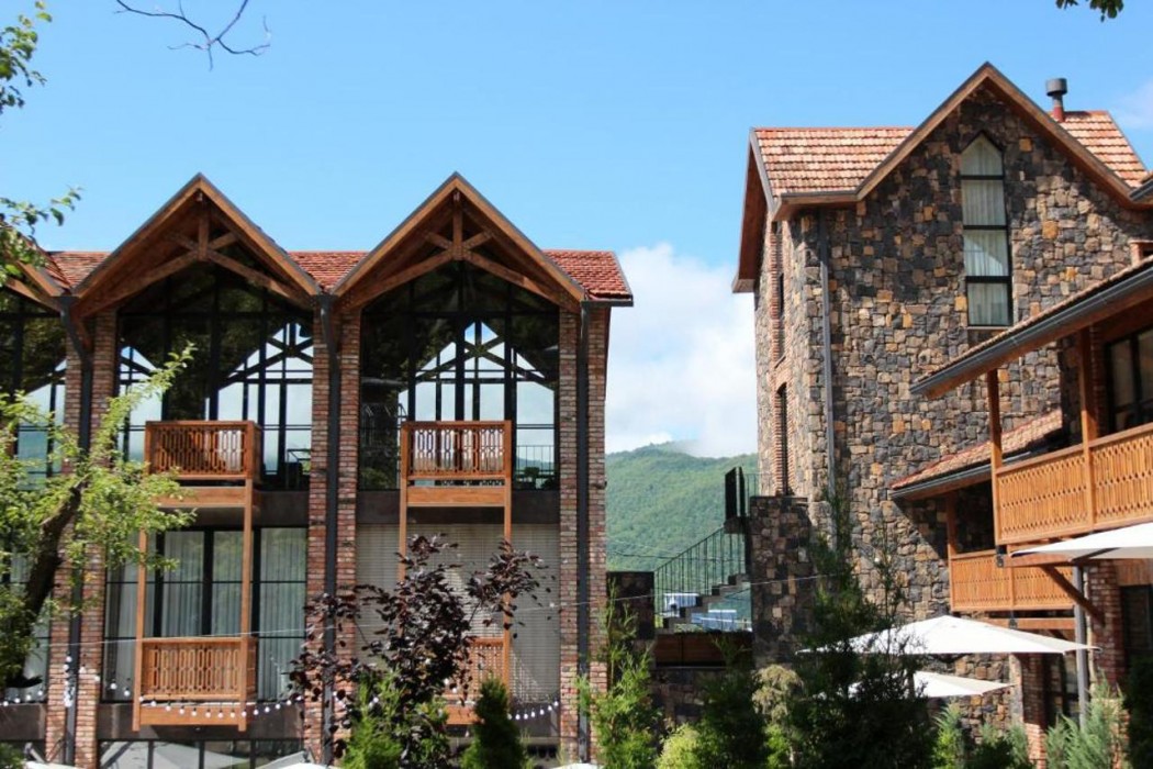 dilijani tun hotel and restaurant