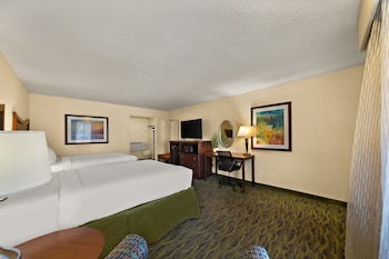 paddletail waterfront lodge trademark collection by wyndham