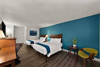 paddletail waterfront lodge trademark collection by wyndham