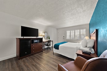 paddletail waterfront lodge trademark collection by wyndham