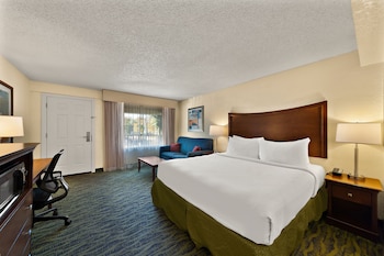 paddletail waterfront lodge trademark collection by wyndham