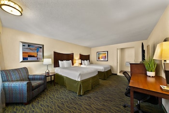 paddletail waterfront lodge trademark collection by wyndham