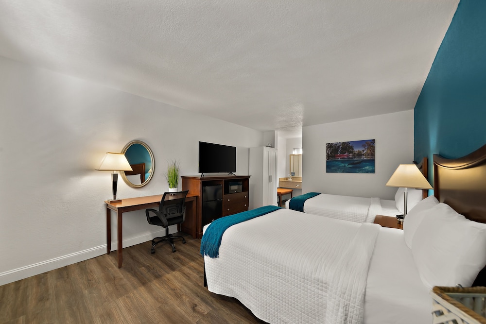 paddletail waterfront lodge trademark collection by wyndham