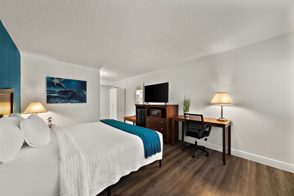 paddletail waterfront lodge trademark collection by wyndham