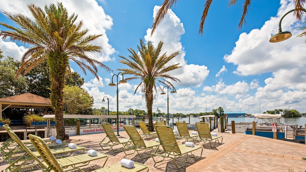 paddletail waterfront lodge trademark collection by wyndham