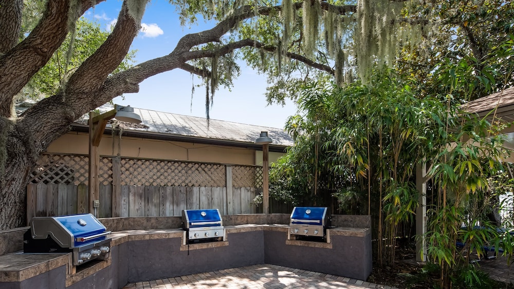 paddletail waterfront lodge trademark collection by wyndham