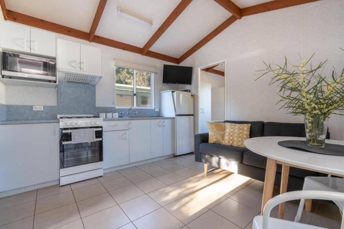 tasman holiday parks myola