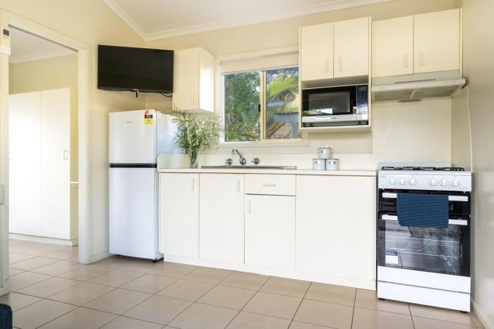 tasman holiday parks myola