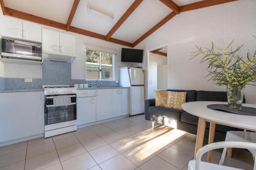tasman holiday parks myola