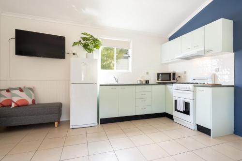 tasman holiday parks myola