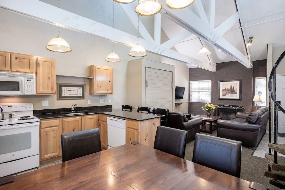 sweetwater lift lodge