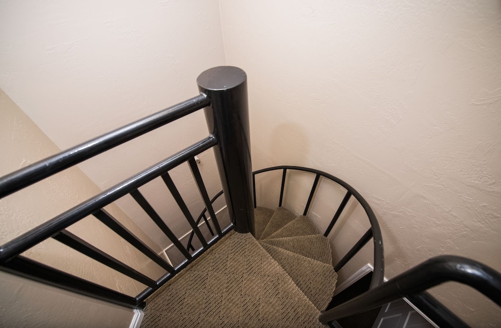 sweetwater lift lodge