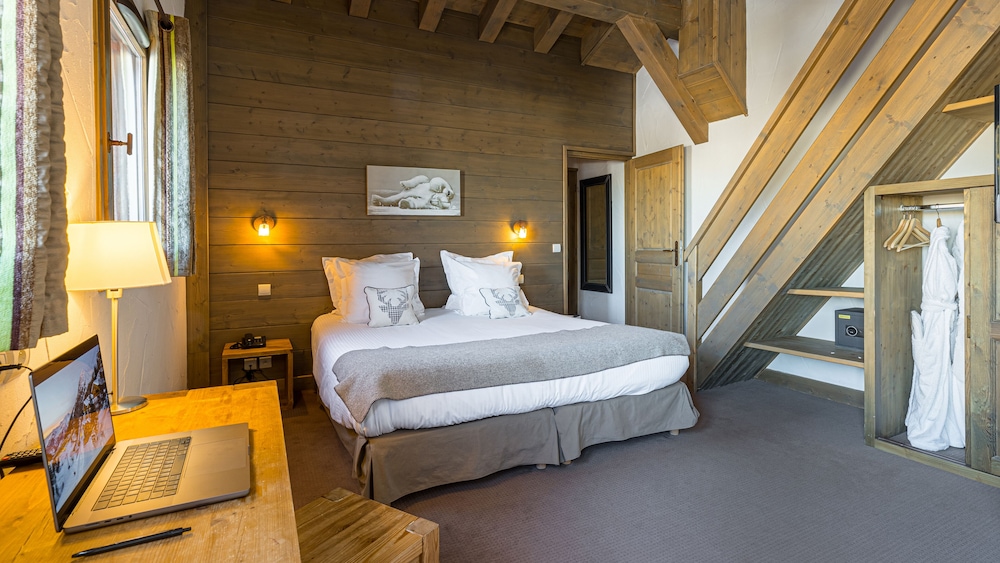 hotel carlina by les etincelles