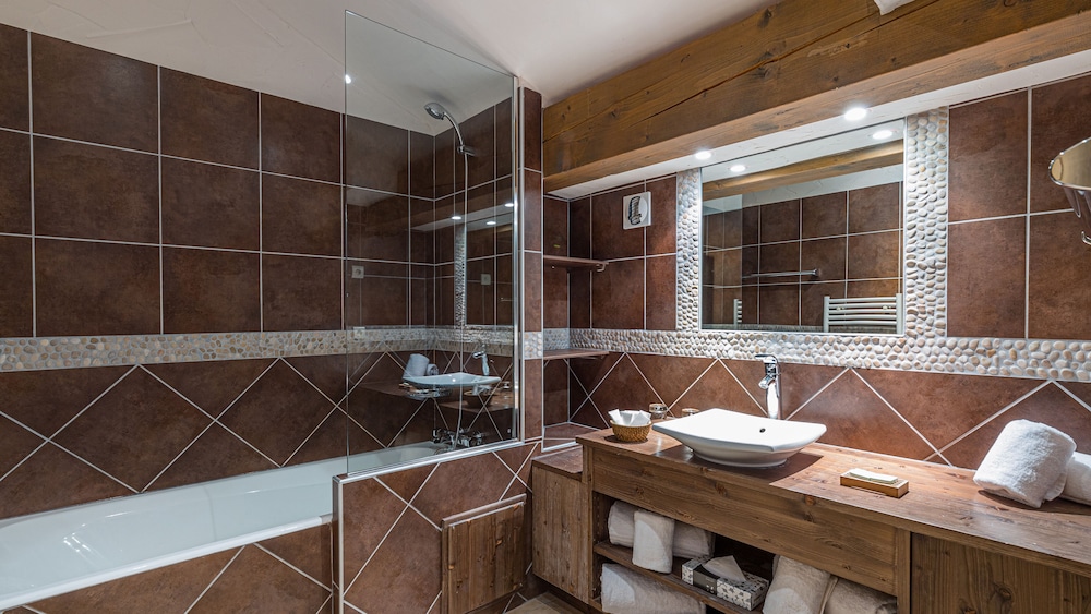 hotel carlina by les etincelles