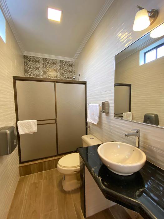 hostal california inn