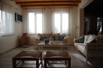 aeolos hotel