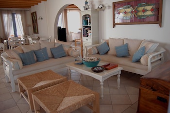 aeolos hotel