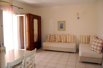 aeolos hotel