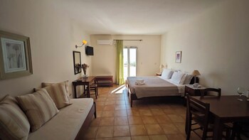 aeolos hotel