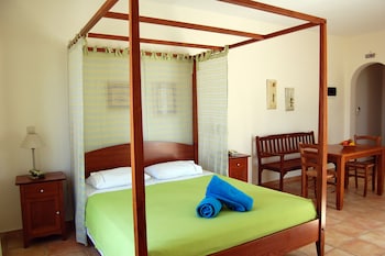 aeolos hotel