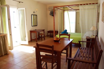 aeolos hotel