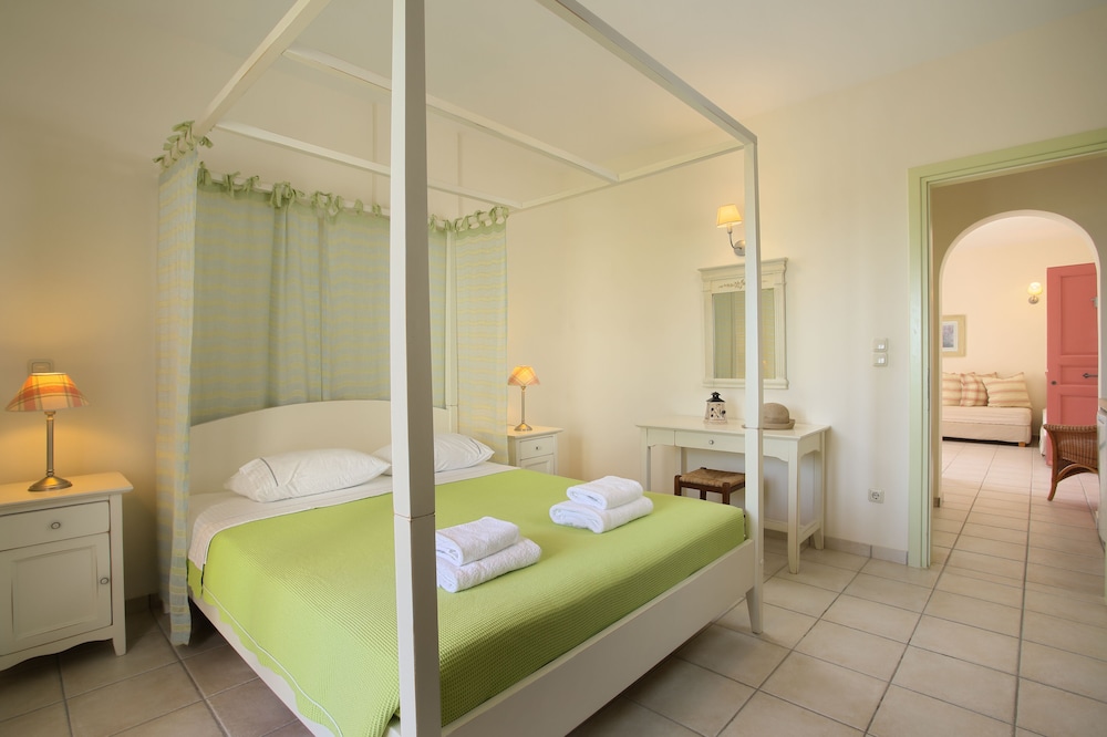 aeolos hotel