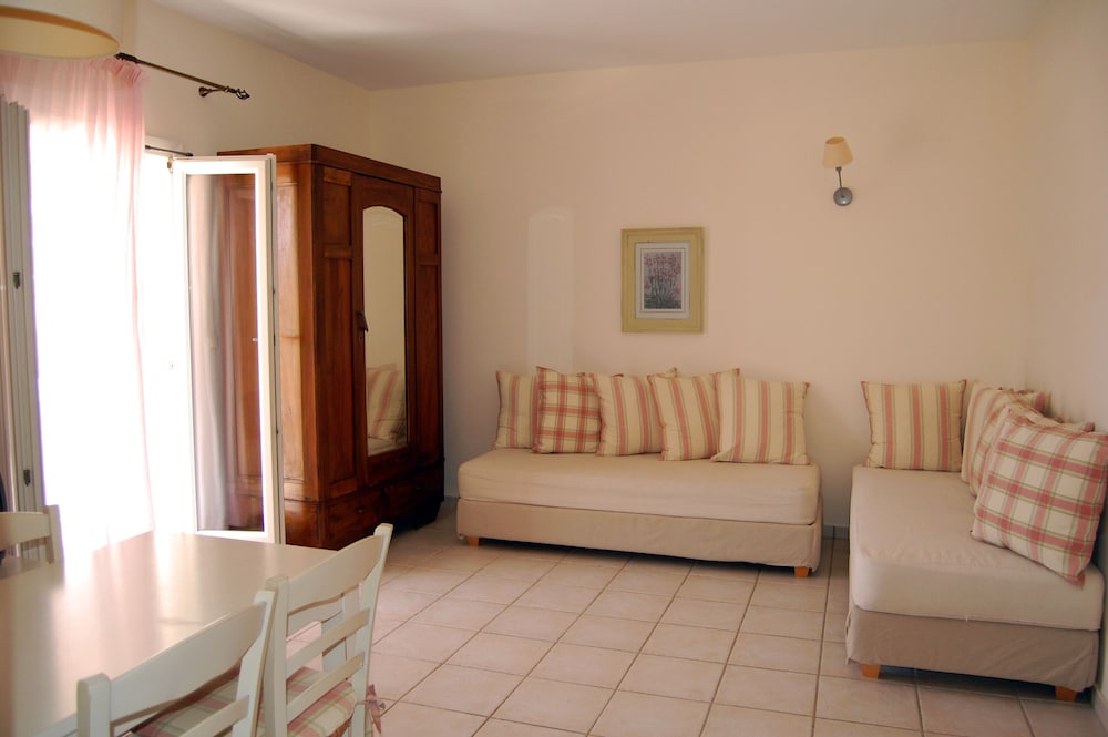 aeolos hotel